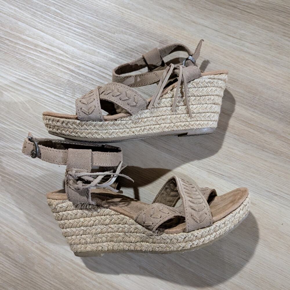 Minnetonka | Naomi Leather Espadrille Wedge Sandals | Size 8